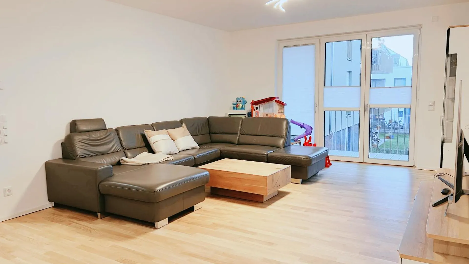 Moden Apartment In Central Cologne With Free Parking
