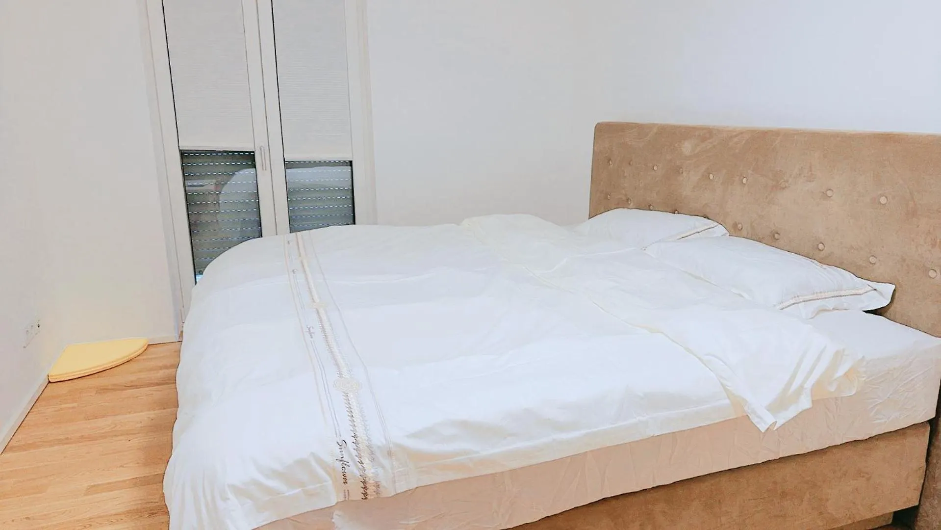 Moden Apartment In Central Cologne With Free Parking Německo