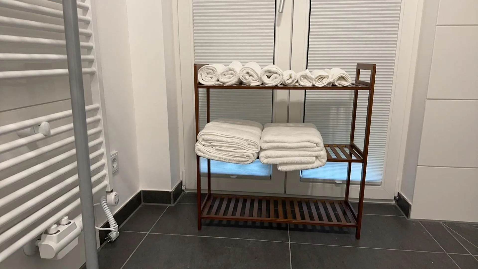 Moden Apartment In Central Cologne With Free Parking Německo